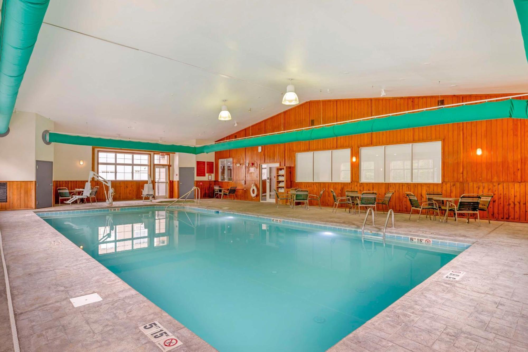 Best Western Plus Crossroads Inn & Suites Zion Crossroads Dış mekan fotoğraf